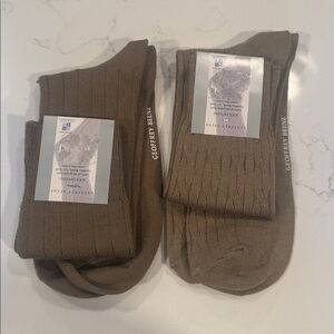 (2) Geoffrey Beene Tan Ribbed Dress‎ Socks
